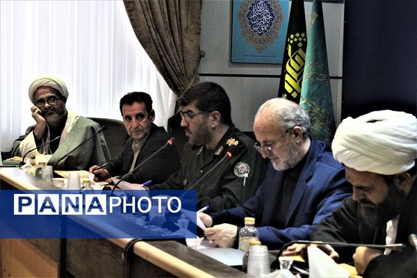 نشست شورای هماهنگی آیین وداع و خاکسپاری شهدای گمنام در قم