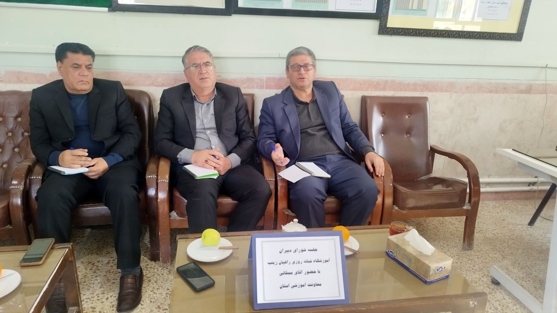 نوگرایی مدارس و نقش تحول‌آفرین معلمان مورد توجه جدی باشد