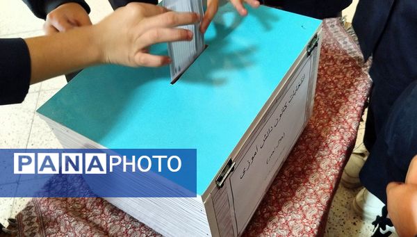 برگزاری انتخابات شورای دانش آموزی در کاشمر