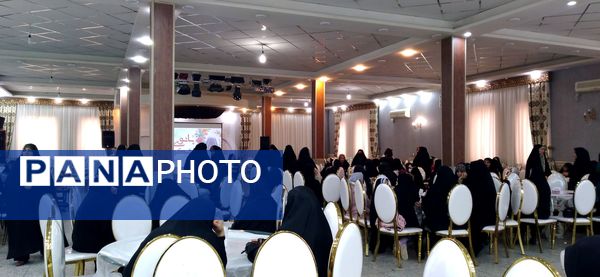 تجلی آوای وحی در آیین تجلیل از برگزیدگان مسابقات قرآن و عترت بسیج ملایر