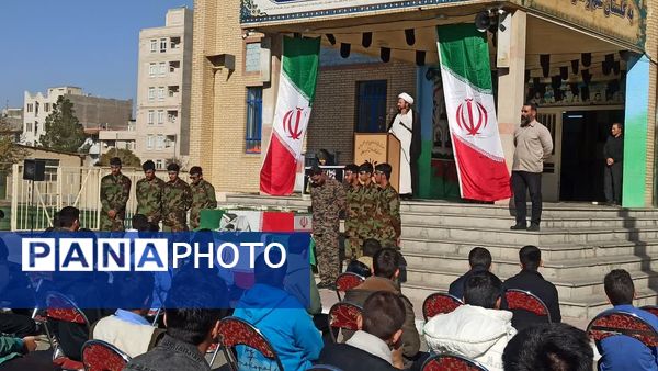 استقبال از پیکر شهید خوشنام در یازده مدرسه اشتهارد