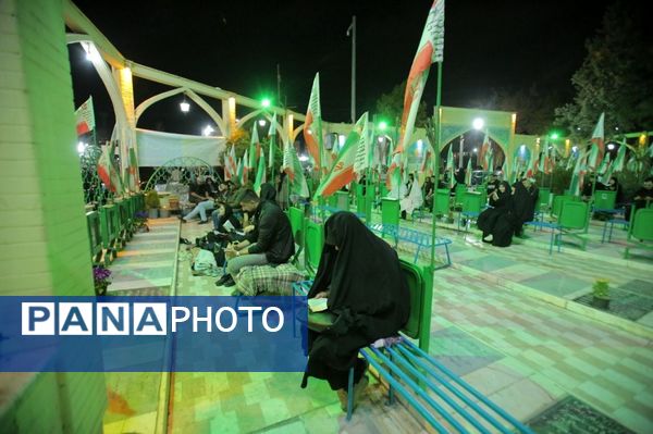 مراسم پرفیض سومین شب احیای لیالی‌القدر در آستان مقدس امام زاده طاهر کرج