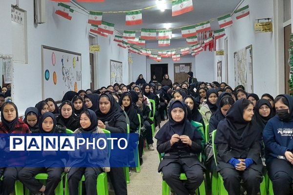 جشن میلاد حضرت فاطمه زهرا (س) در مدارس کهریزک 