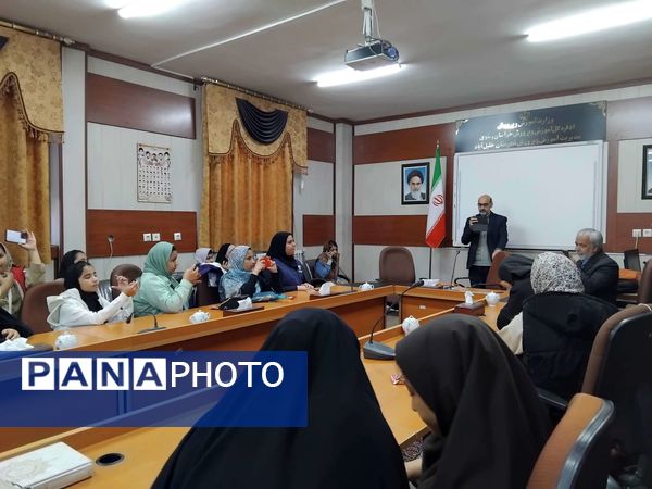 برگزاری جلسه هم اندیشی خبرنگاران پانا و آزمون خبرنویسی در خلیل آباد