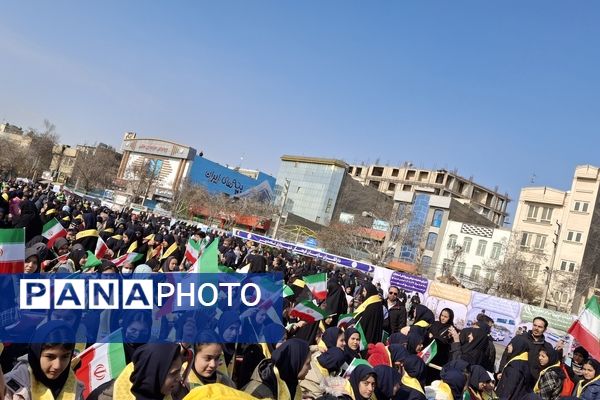 تجمع مردم غیور، انقلابی و ولایتمدار اسلامشهر در جشن ۴۶ سالگی انقلاب اسلامی