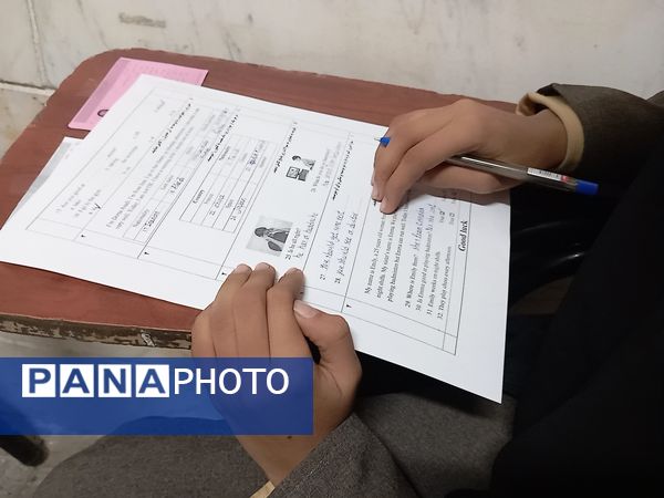 امتحانات نوبت اول در دبیرستان نمونه اندیشه 