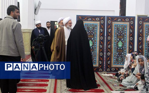 تجمع معنوی مادران و دختران در مصلی رشت