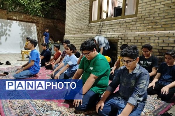 اردوی شبانه دانش‌آموزی در کانون فرهنگی مثبت بی‌نهایت شهرستان کاشمر 
