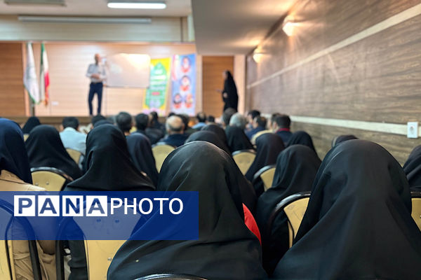 لحظه‌هایی از یادگیری و هم‌دلی در کارگاه توانمندسازی پیشتازان اسلامشهر