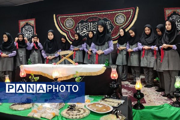 طنین نوای عشق و عزا؛ مراسم عزاداری دهه دوم فاطمیه در مدارس بهارستان‌دو