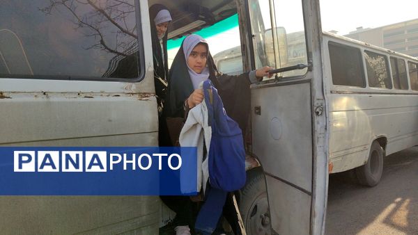 اردوی تفریحی سینما دانش‌آموزان دبستان شاهد حاج تقی آقابزرگ ناحیه یک مشهد