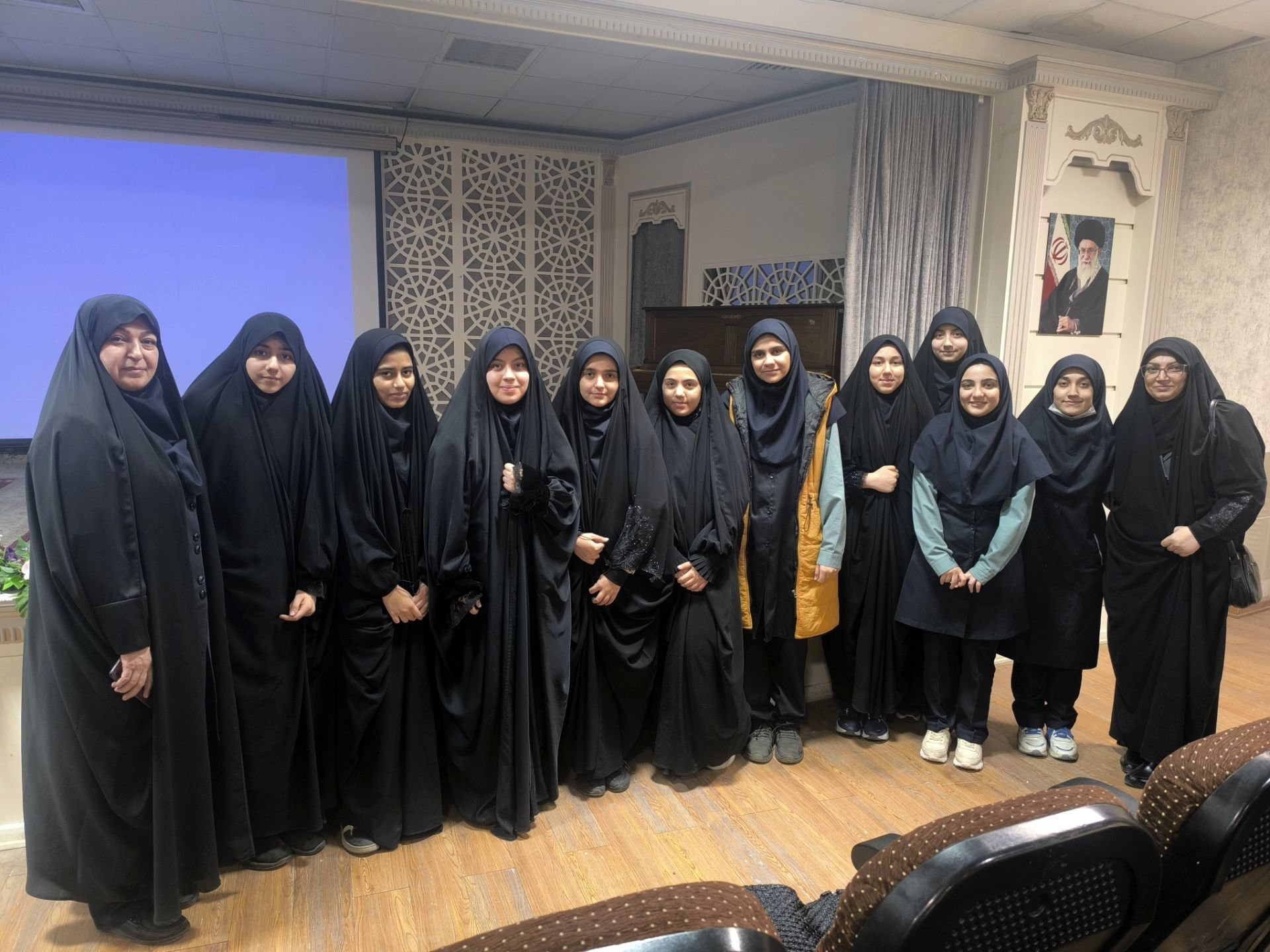  کارگاه توجیهی مسابقات قرآن، عترت و نماز ویژه برترین های دختر مدارس ناحیه 4