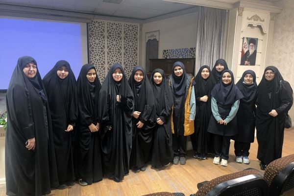  کارگاه توجیهی مسابقات قرآن، عترت و نماز ویژه برترین های دختر مدارس ناحیه 4