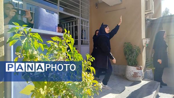 مسابقات ورزشی به مناسبت هفته بهداشت و روان در دبیرستان پیرایش یک
