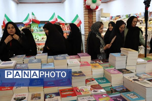برگزاری نمایشگاه کتاب، در نمایشگاه دائمی شهرستان قرچک