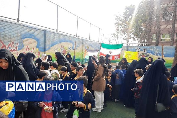 جشنواره غذا برای کمک به مردم فلسطین و لبنان در ناحیه دو شهرری 