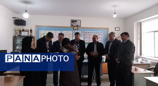 بازدید مسئولان سازمان دانش‌آموزی آذربایجان شرقی از مدارس تمام تشکیلاتی اهر