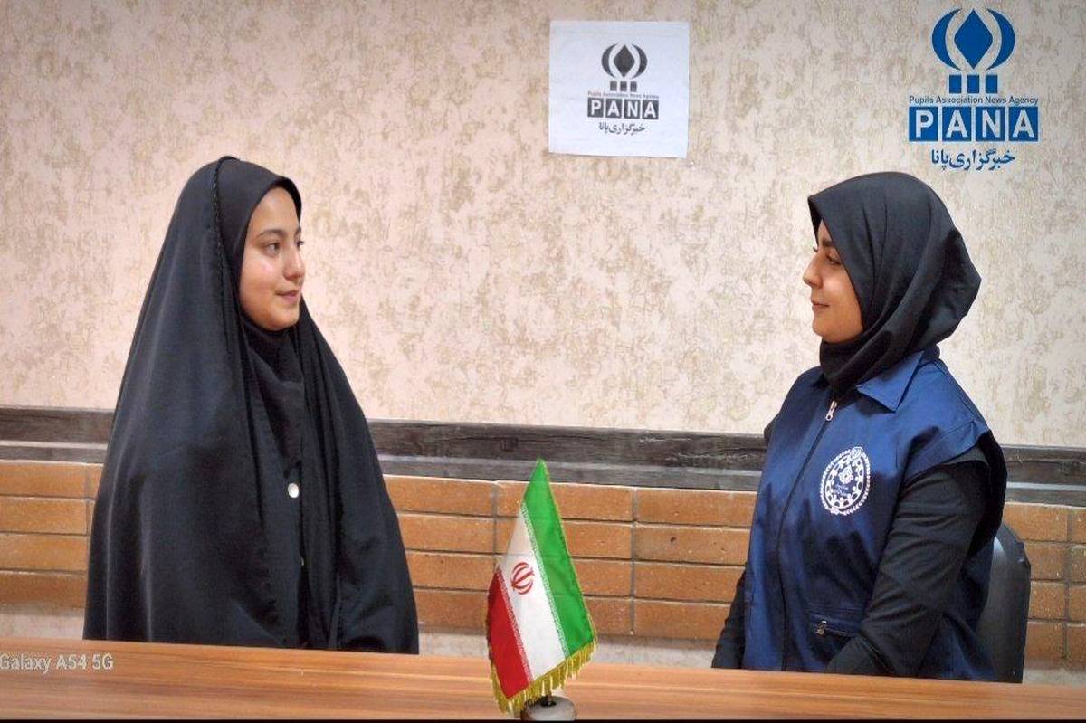 دانش‌آموز همدانی روایت خود را از مهمانی در محضر رهبر انقلاب بیان کرد