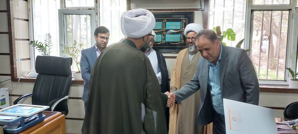 تقدیر از امام جماعت‌های مدارس باخرز