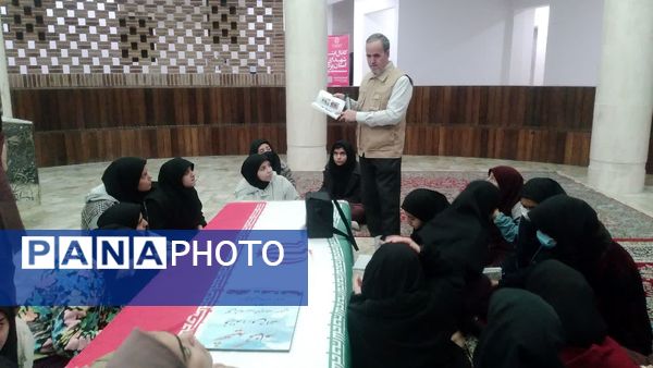 بازدید دانش‌آموزان پایه نهم دبیرستان دخترانه ابویی‌نژاد از موزه دفاع مقدس