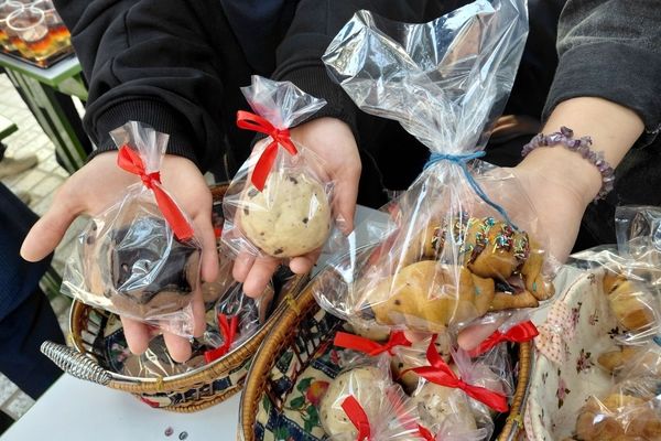 روز جهانی غذای سالم در دبیرستان صالحین 