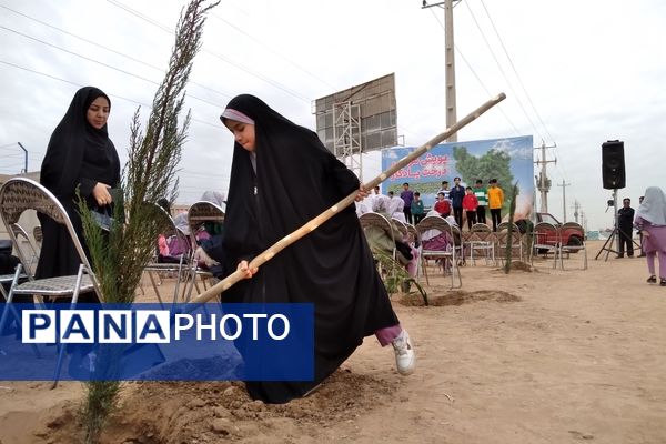 پویش مردمی درخت یادگار در یزد 