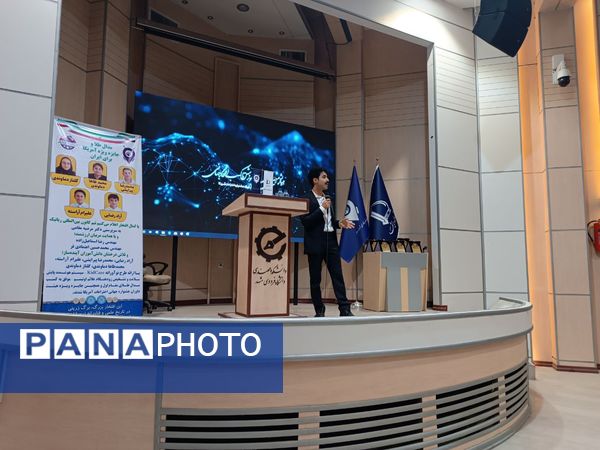 همایش «مسیر طلایی» برای ترسیم افق جهانی دانش‌آموزان در مشهد