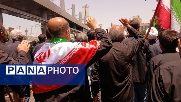 تشییع پیکر مطهر شهید سردار محمد کاظمی و تعدادی از شهدای جنگ تحمیلی در مشهد