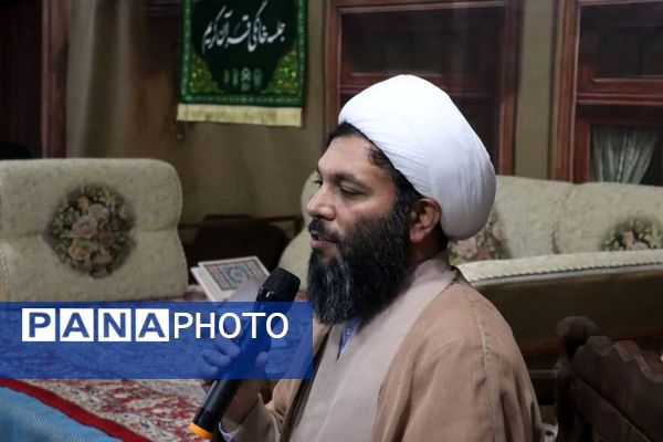 برگزاری باشکوه دومین محفل قرآنی «رواق» با محوریت ترویج جلسات خانگی قرآن در شهرستان فلارد