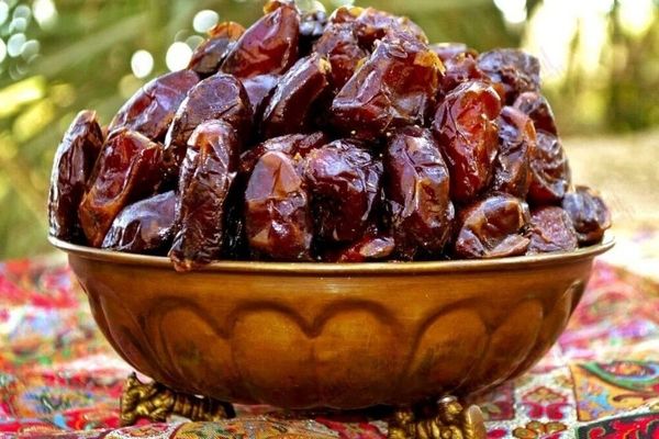 خرما؛ میوه‌ای با خواص تغذیه‌ای، دارویی و صادراتی