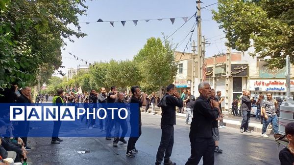  مراسم باشکوه ظهر عاشورا در امامزاده حسن کرج