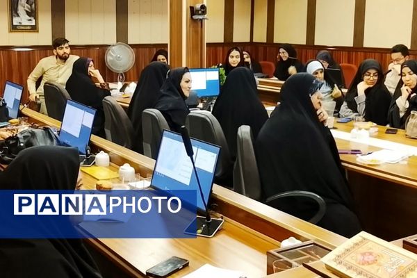 برگزاری جلسه تخصصی مدیران و معاونین آموزشی ابتدایی قطب ۴ و ۵ ناحیه یک شهرری