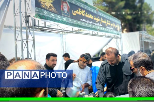 خیل عاشقان حسینی در مسیر جاماندگان اربعین رباط کریم
