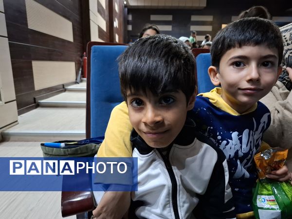 اکران فیلم سینمایی ببعی قهرمان در فرهنگسرای بعثت صفادشت