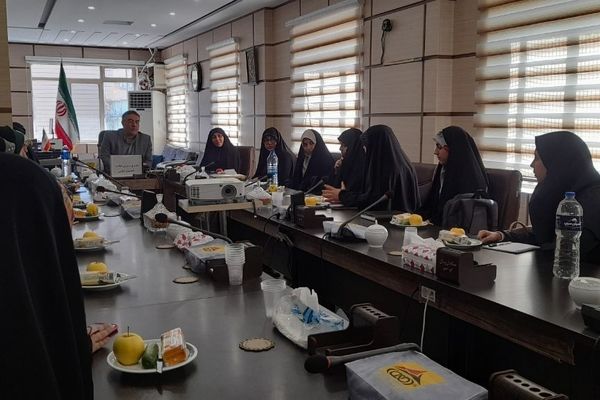 مدارس جایگاه خطا و آزمایش برای تمرین مدیریت هستند