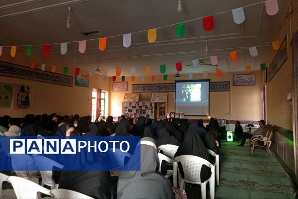 یادواره شهدا و محفل قرآنی و مراسم عزاداری دهه دوم فاطمیه در دبیرستان نرجس