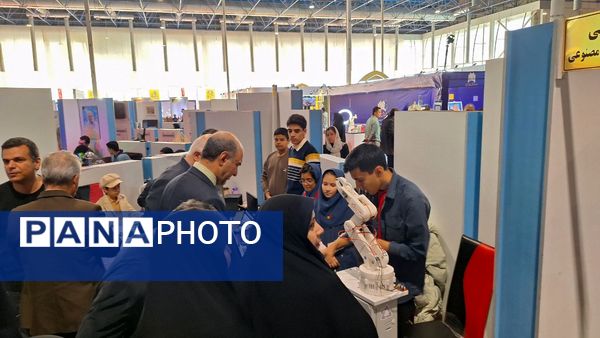 غرفه رباتیک و هوش مصنوعی ناحیه ۶ 