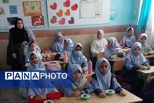 مراسم شهادت حضرت فاطمه (س) در دبستان شهید مجید مجیدی ناحیه دو شهرری 