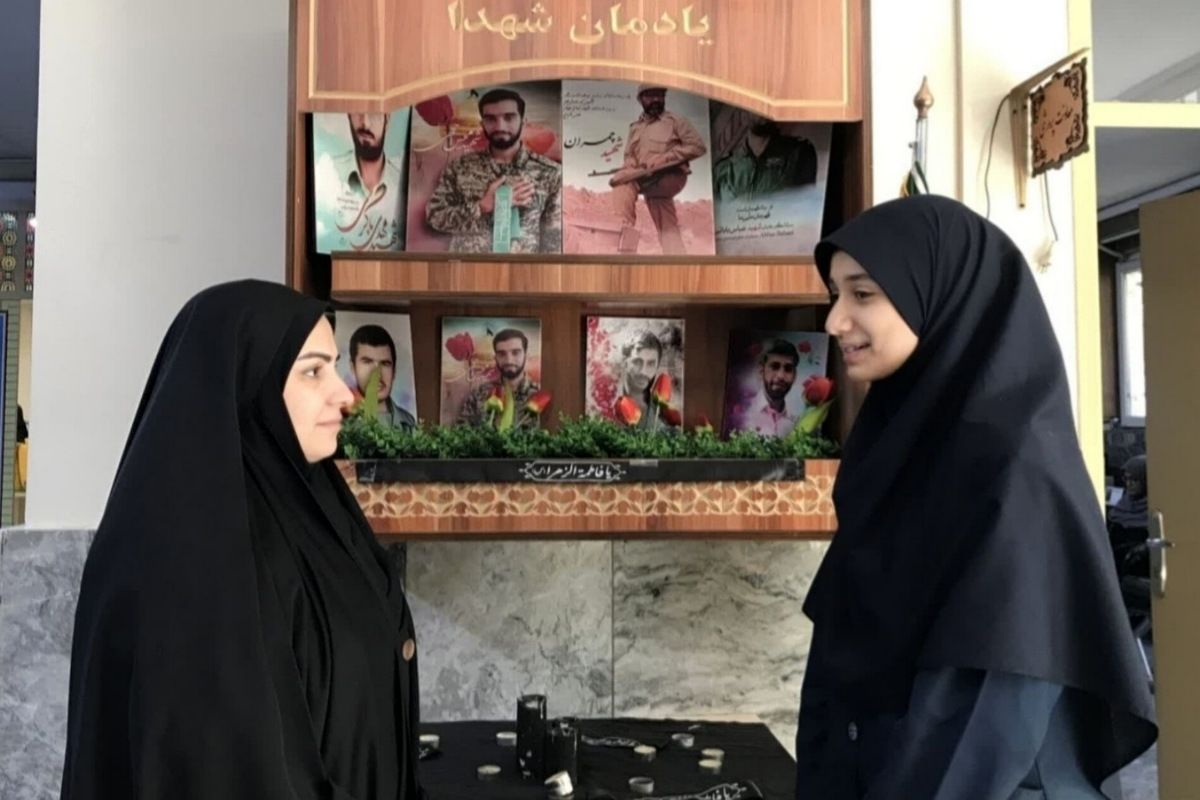 ما به دنبال پرورش اعتماد به نفس و روحیه مسئولیت‌پذیری در دانش‌آموزان هستیم