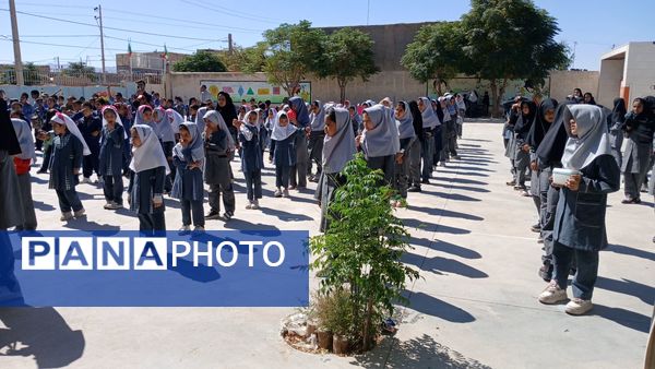 شادی‌ و‌ امید‌ در‌ دبستان‌ شهید‌ دیالمه‌ به‌ مناسبت‌ روز‌ جهانی‌ کودک‌