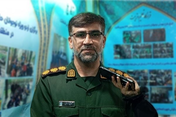 دانش‌آموزان بسیجی پرچمداران بصیرت و ایثار هستند 