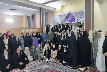 مسئولان آموزش و پرورش ناحیه ۳ اصفهان میهمان اعتکاف دانش‌آموزی دختران در مسجد المهدی مرداویج