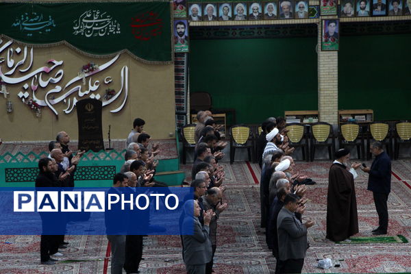 اقامه نماز باران در حسنیه محمود‌آباد یزد