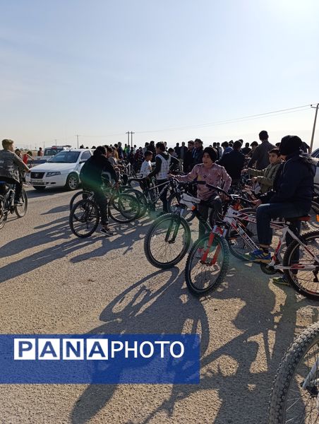 برگزاری همایش دوچرخه‌سواری در آشخانه به‌مناسبت روز دانش‌آموز 