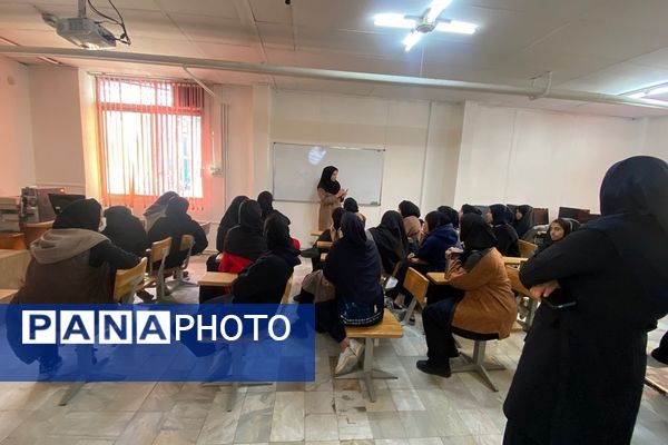  اردوی علمی در پژوهش سرای دانش آموزی بصیرت