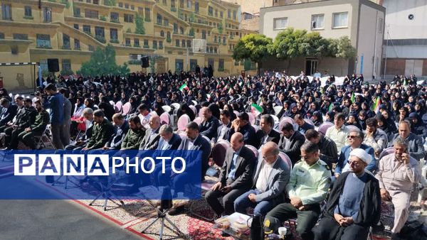 آیین زنگ مهر در دبیرستان «ذبیح‌الله هوشیار» ناحیه ۱ مشهد 