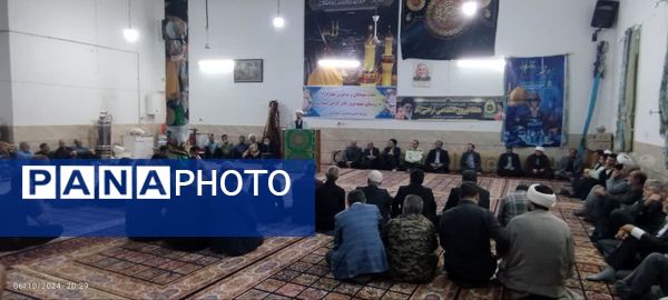 اولین نشست فعالان قرآنی، فرهنگی و هنری در روستای نامن شهرستان داورزن 