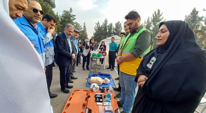 مانور سراسری زلزله و ایمنی در هنرستان محمودیه ناحیه 6 مشهد مقدس