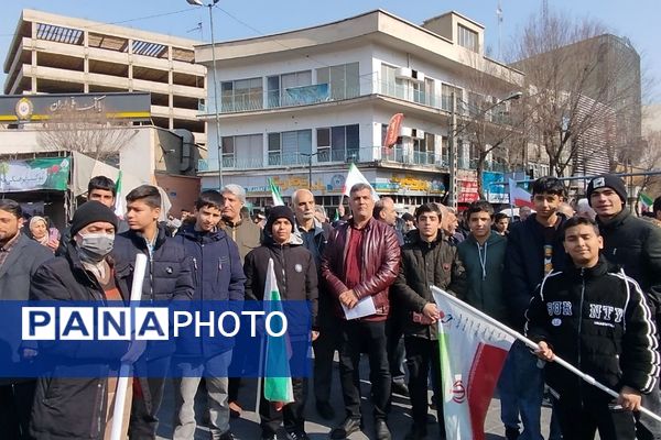 حضور اقشار مختلف شهرری در جشن پیروزی انقلاب 