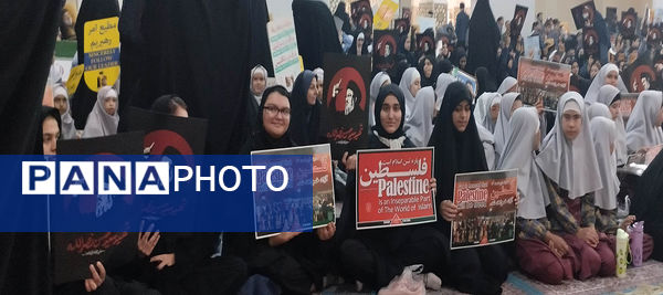تجمع دانش‌آموزی شهرستان پیشوا در راستای محکومیت جنایات رژیم صهیونیستی اسرائیل